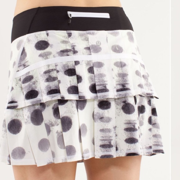 🍁50% Off Sale 🍁 Lululemon Run: Pace Setter Skirt (Regular) - Picture 3 of 15